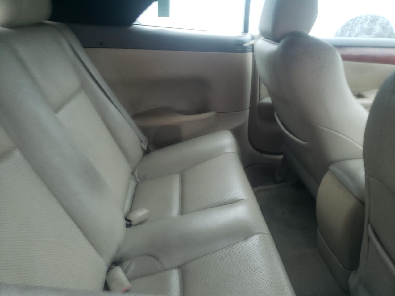2006 Toyota Camry Solara - Image 10