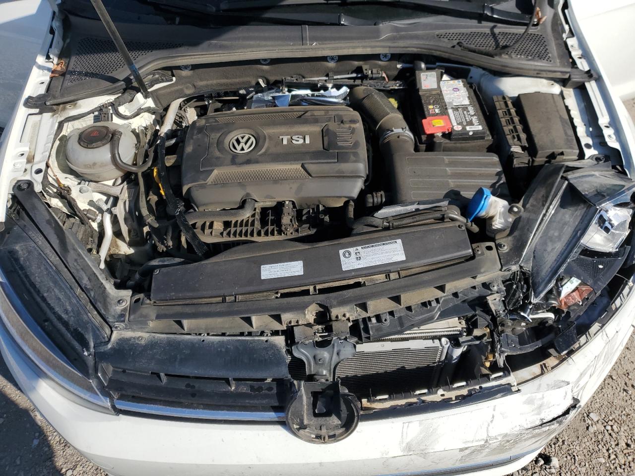 2018 Volkswagen Golf - Image 12