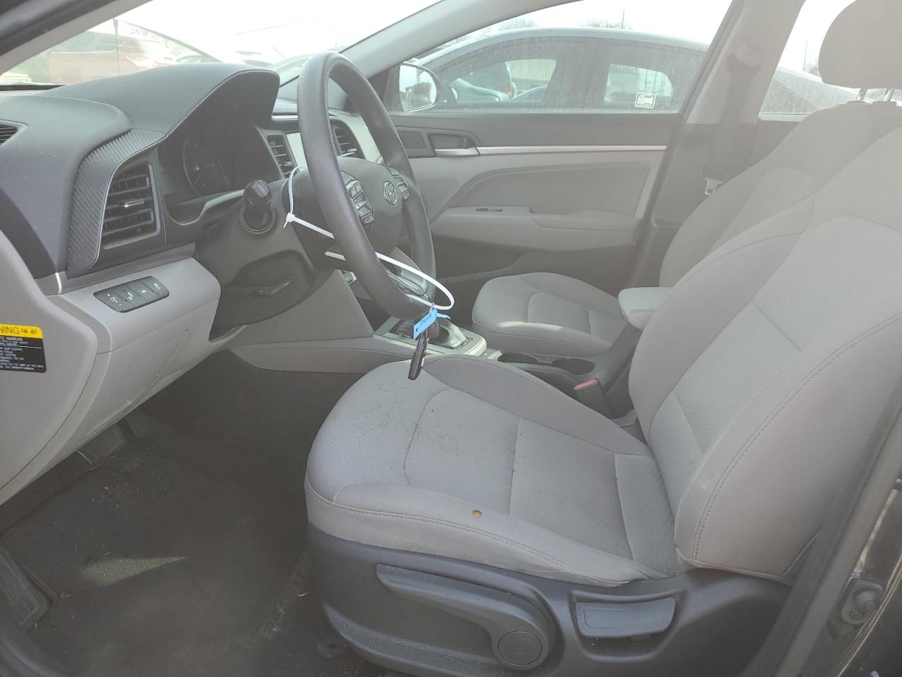 2019 Hyundai Elantra - Image 7