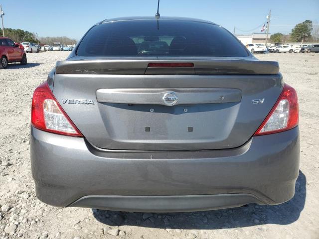  NISSAN VERSA 2019 Серый