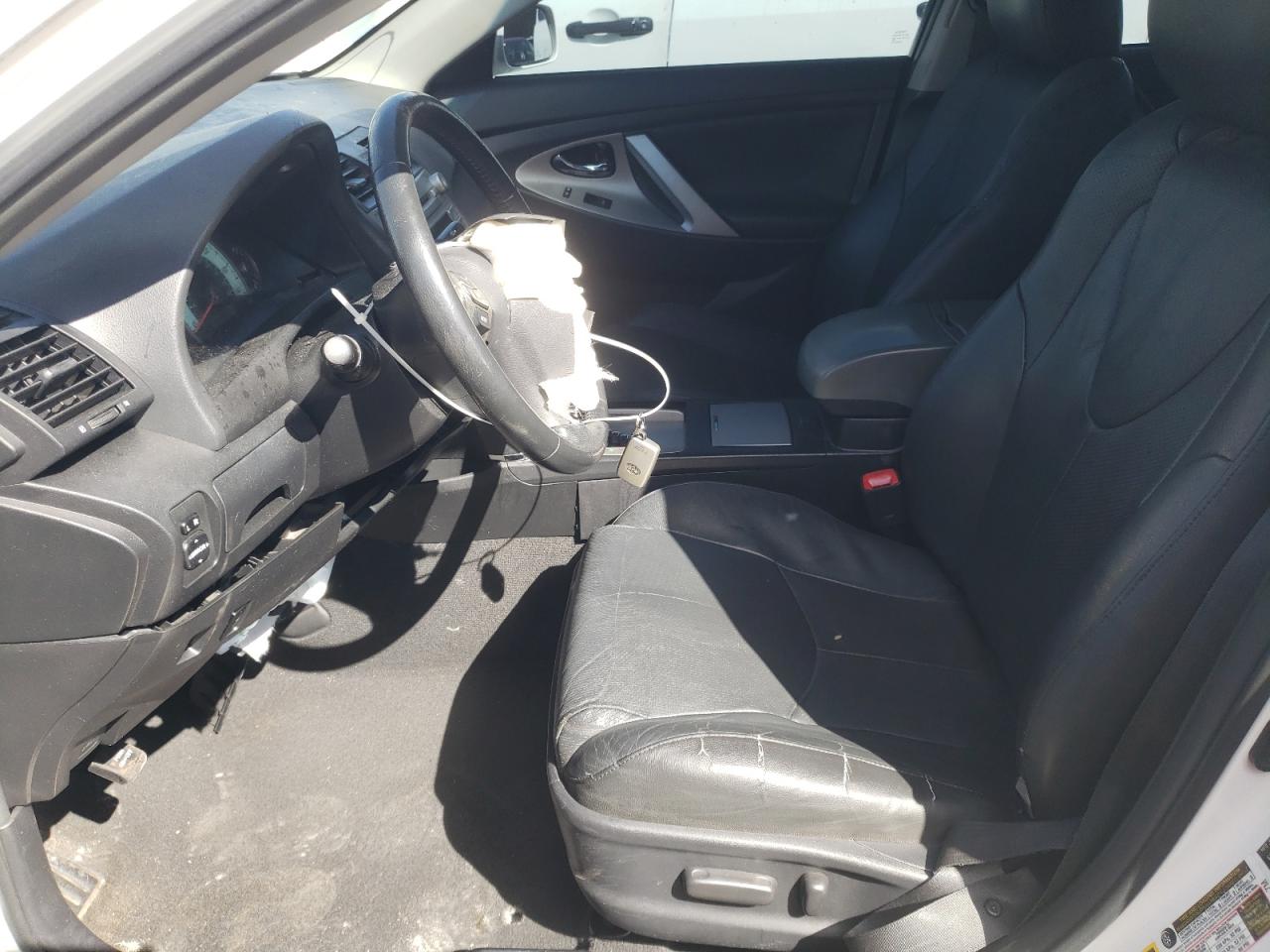2010 Toyota Camry - Image 7