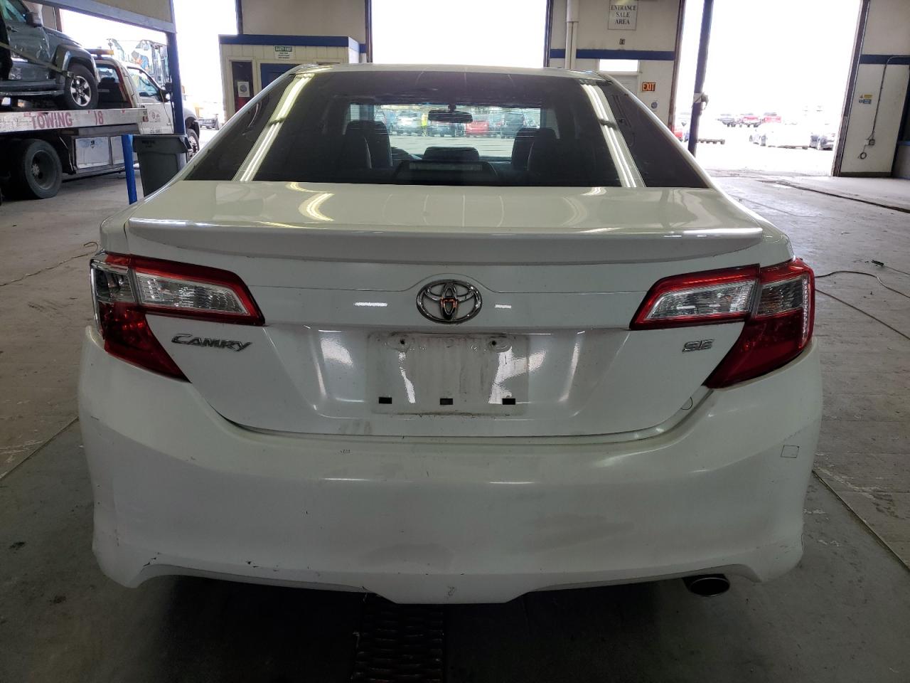 2012 Toyota Camry - Image 6