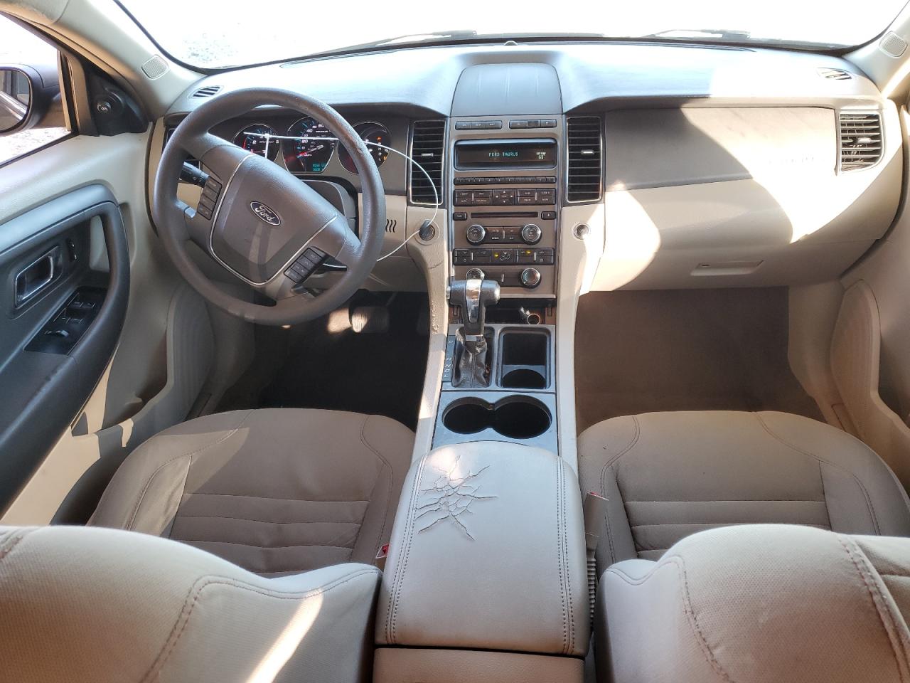 2010 Ford Taurus - Image 8
