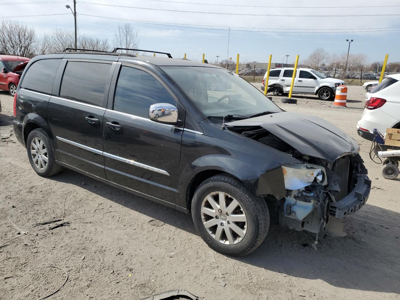 2011 Chrysler Town & Country - Image 4