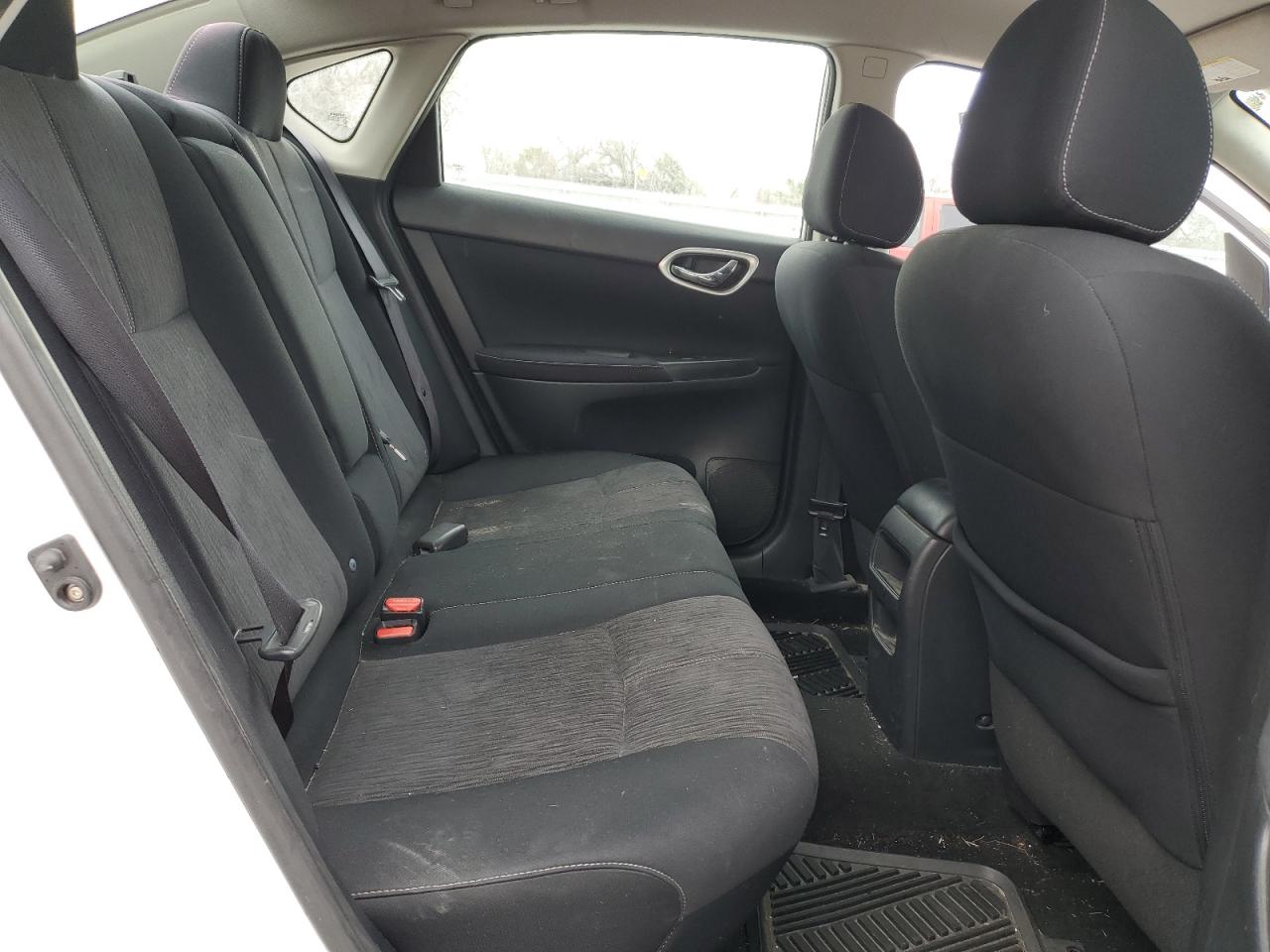 2014 Nissan Sentra - Image 10