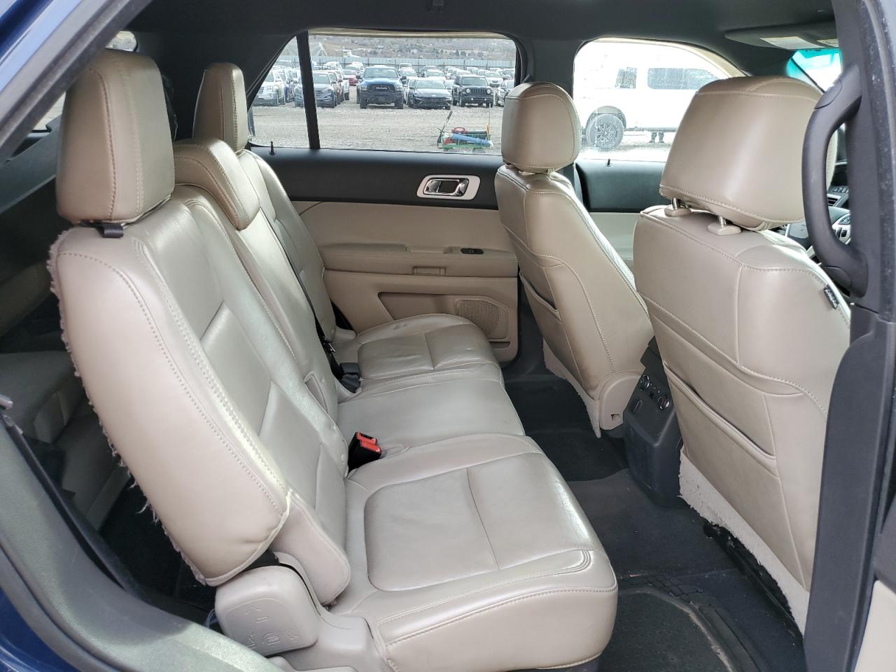 2012 Ford Explorer - Image 11