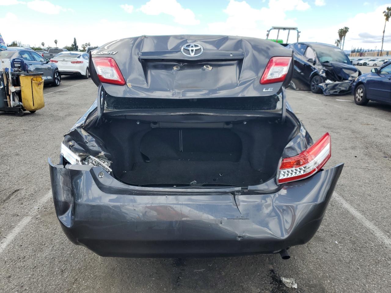 2010 Toyota Camry - Image 6