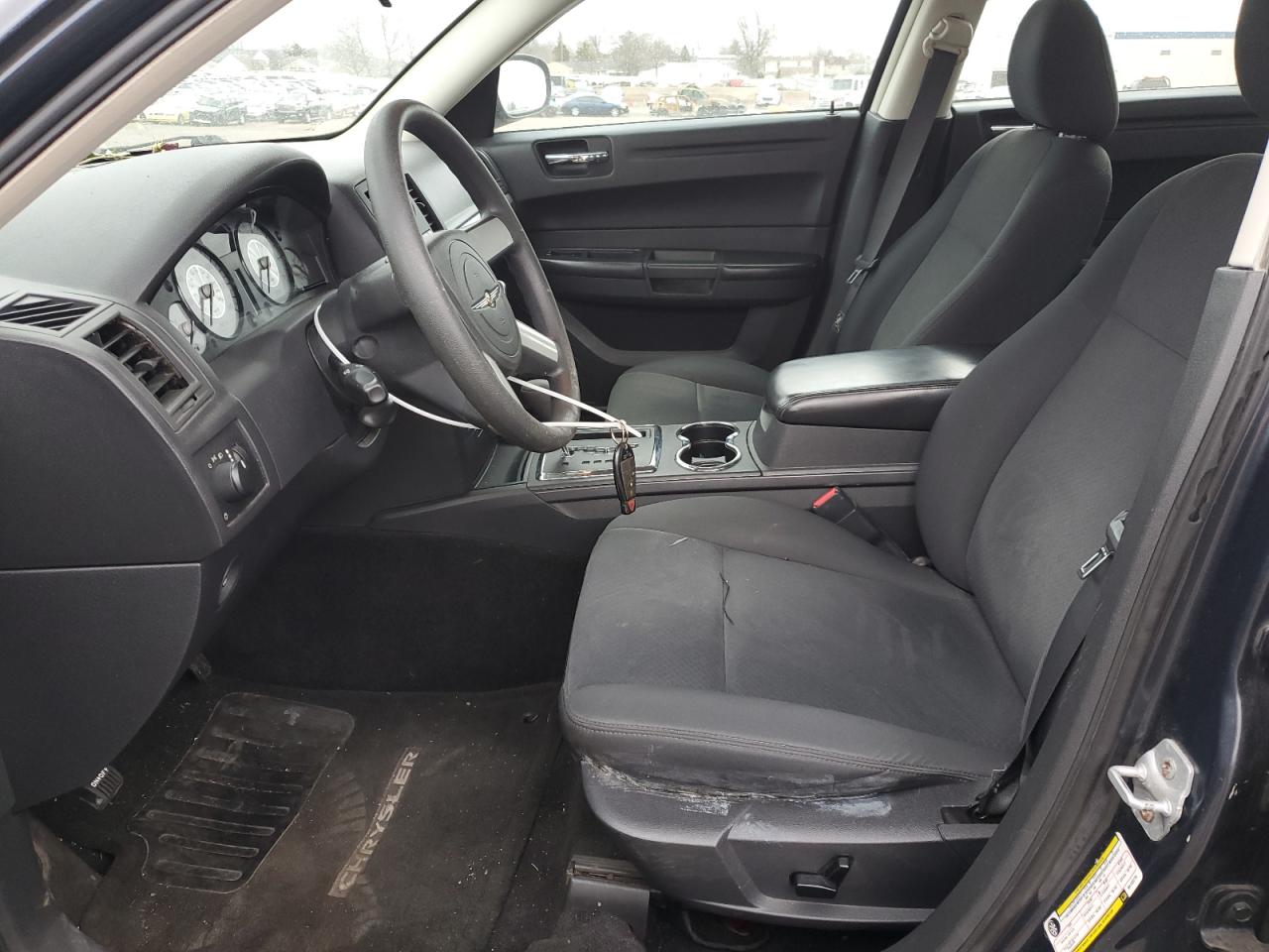 2008 Chrysler 300 - Image 7