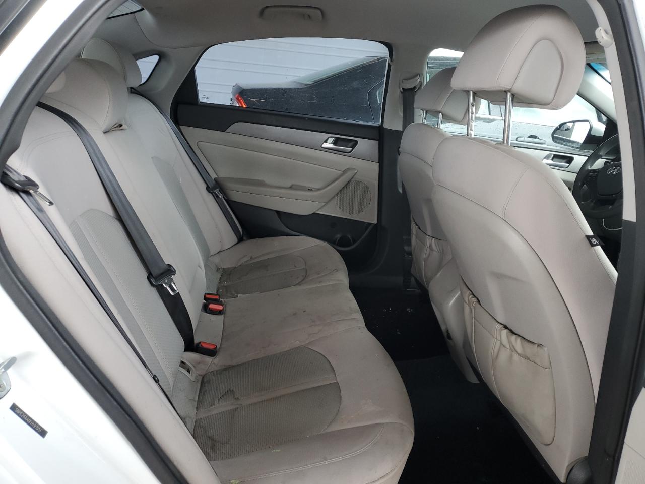2015 Hyundai Sonata - Image 10
