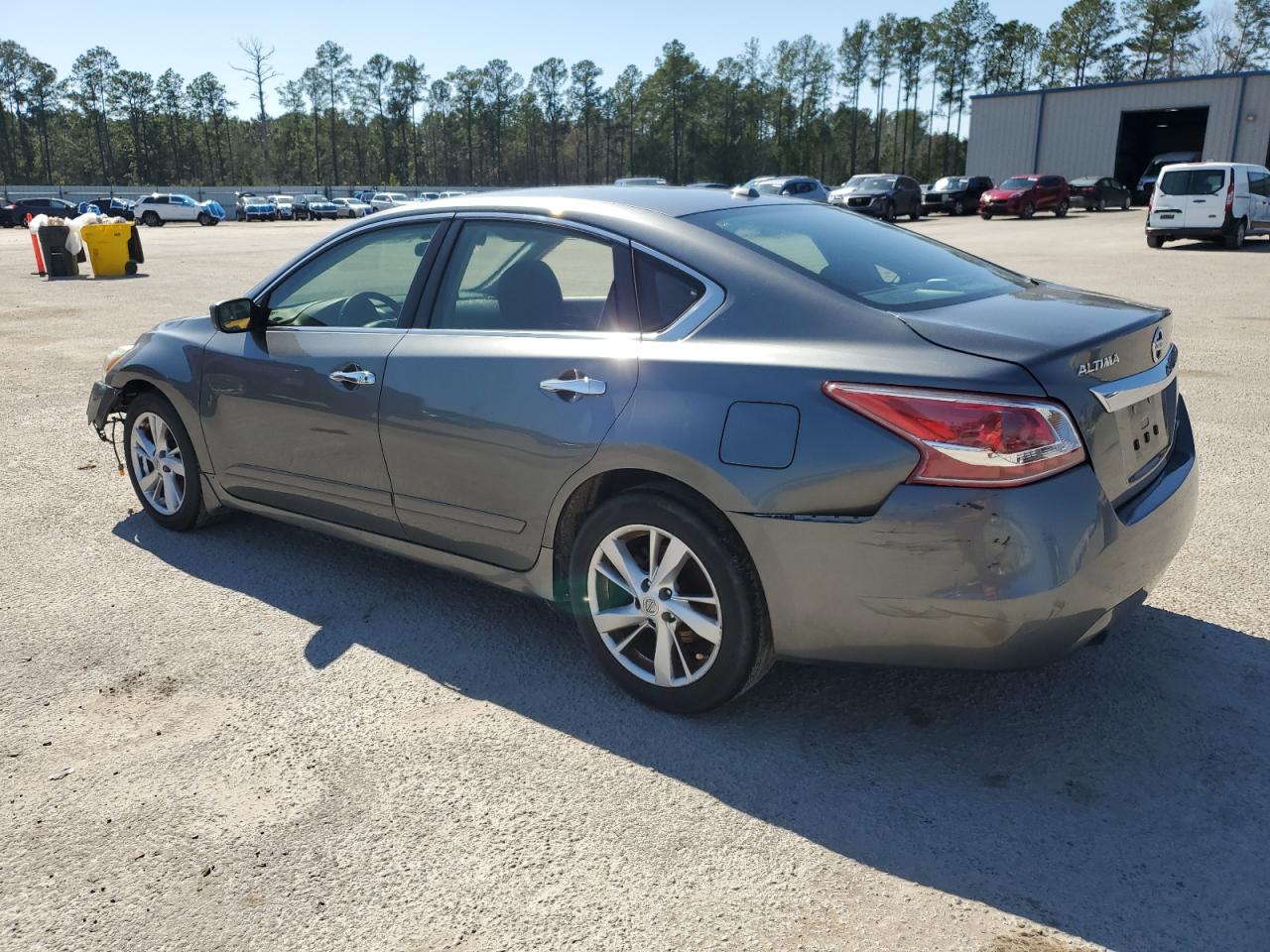 2014 Nissan Altima - Image 2