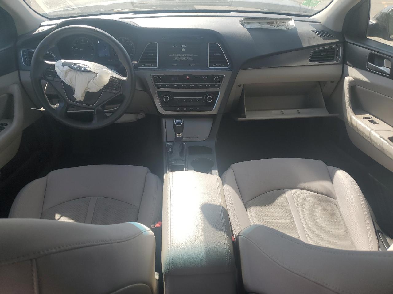 2017 Hyundai Sonata - Image 8