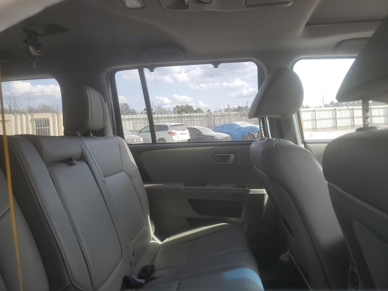 2012 Honda Pilot - Image 11