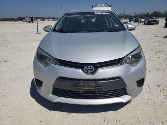 Sedans TOYOTA COROLLA 2016 Srebrny