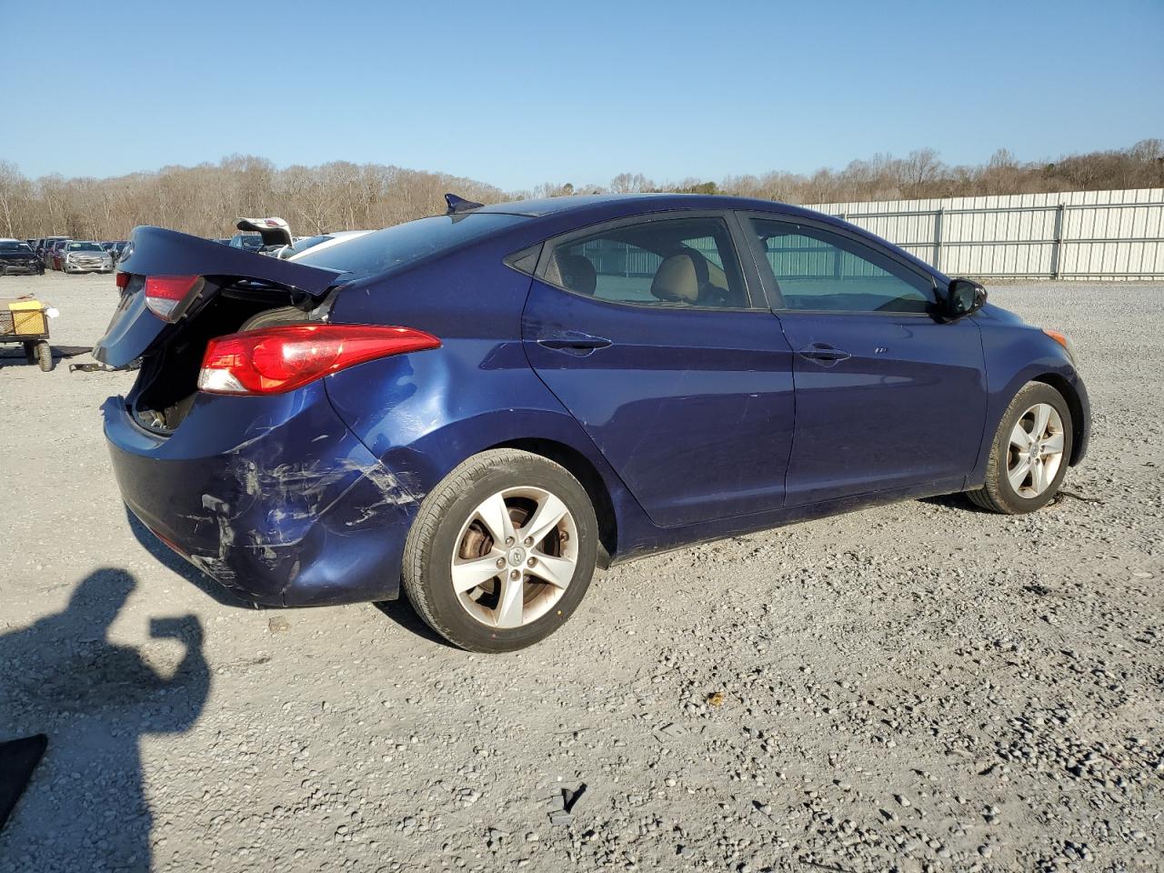 2013 Hyundai Elantra - Image 3