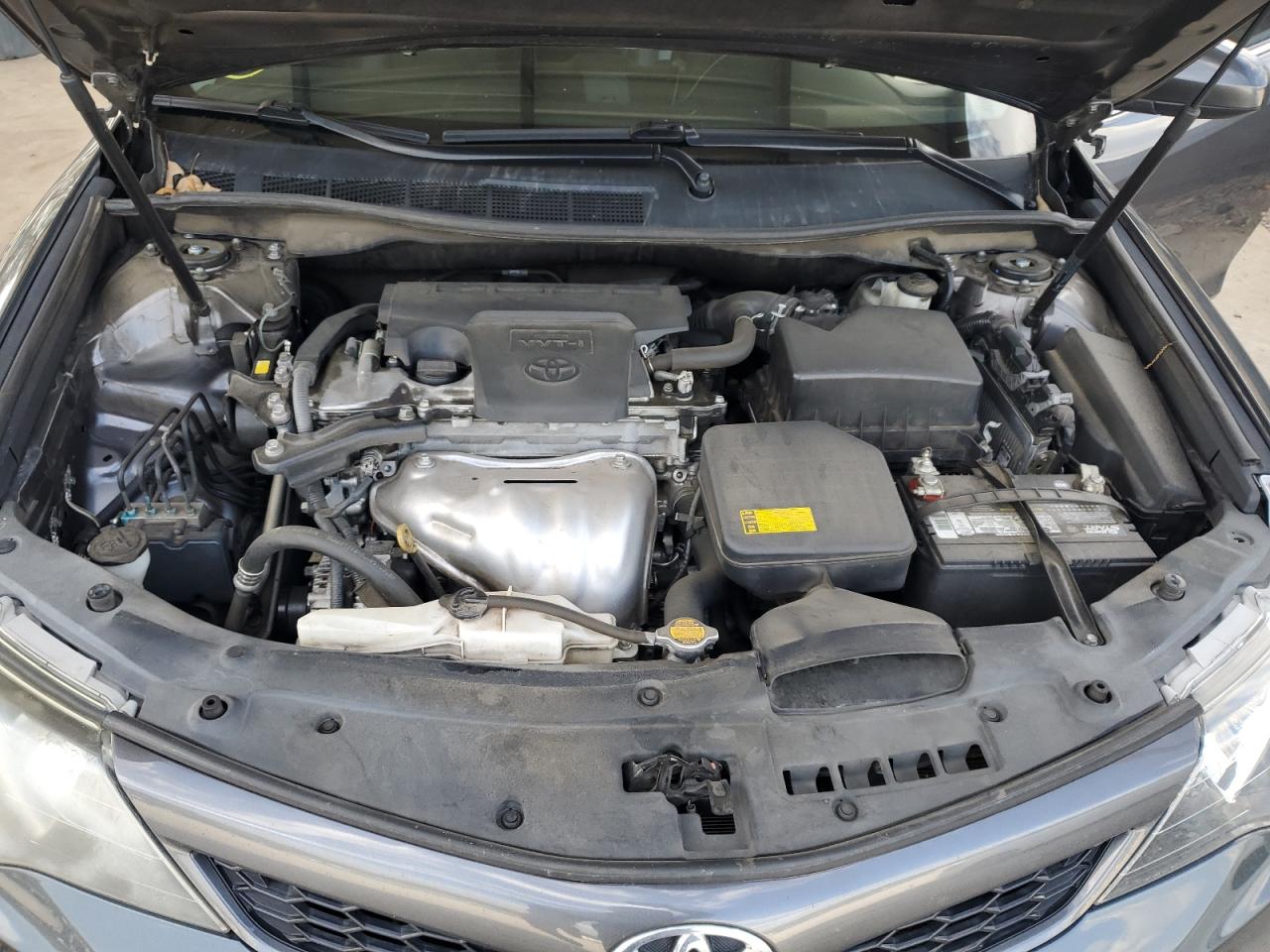 2013 Toyota Camry - Image 11