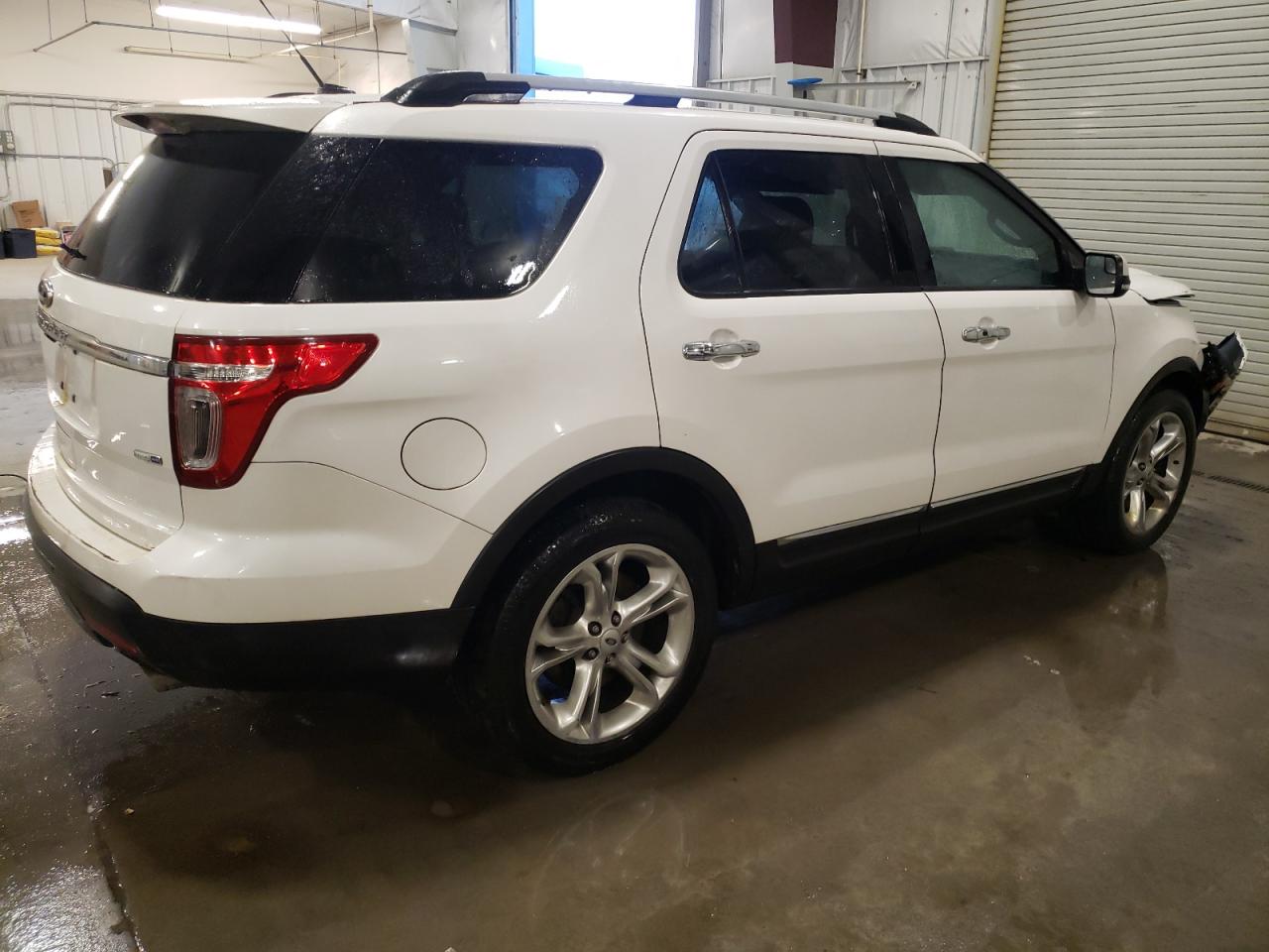 2014 Ford Explorer - Image 3