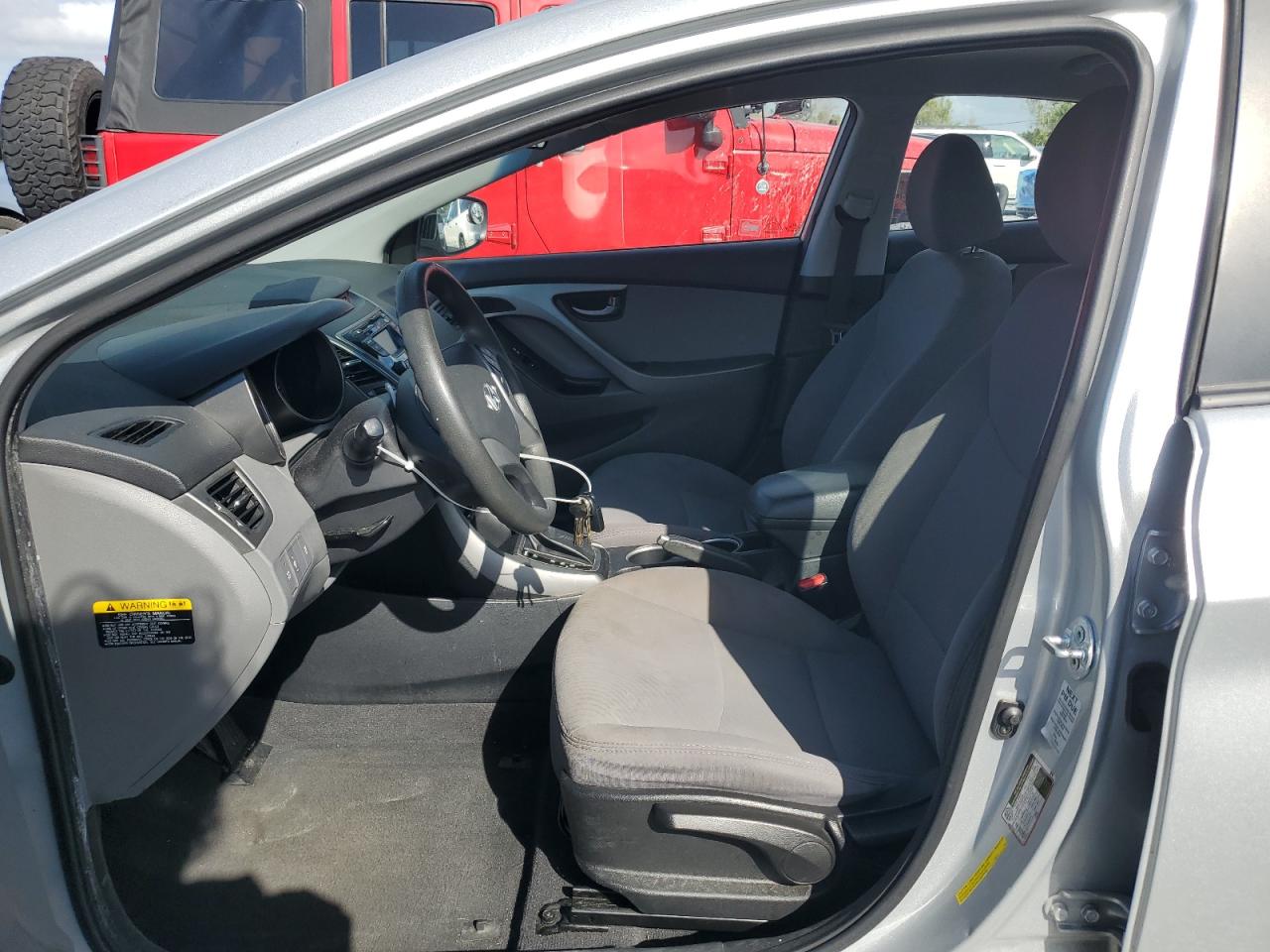 2016 Hyundai Elantra - Image 7