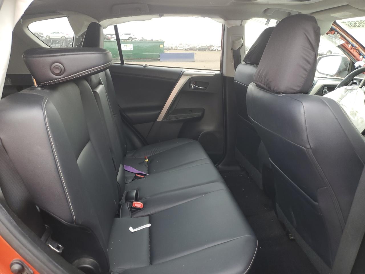 2015 Toyota RAV 4 - Image 11