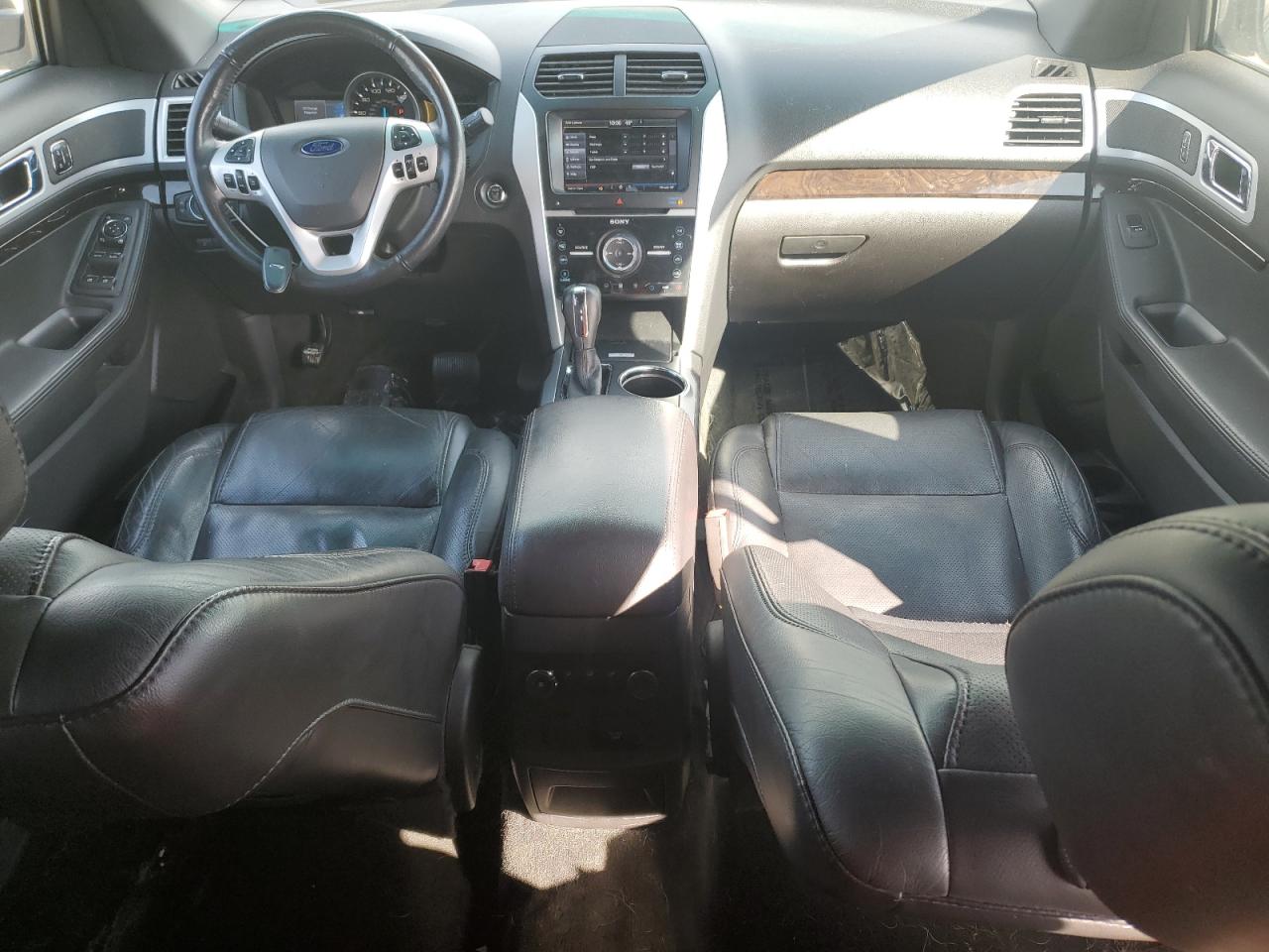 2014 Ford Explorer - Image 8