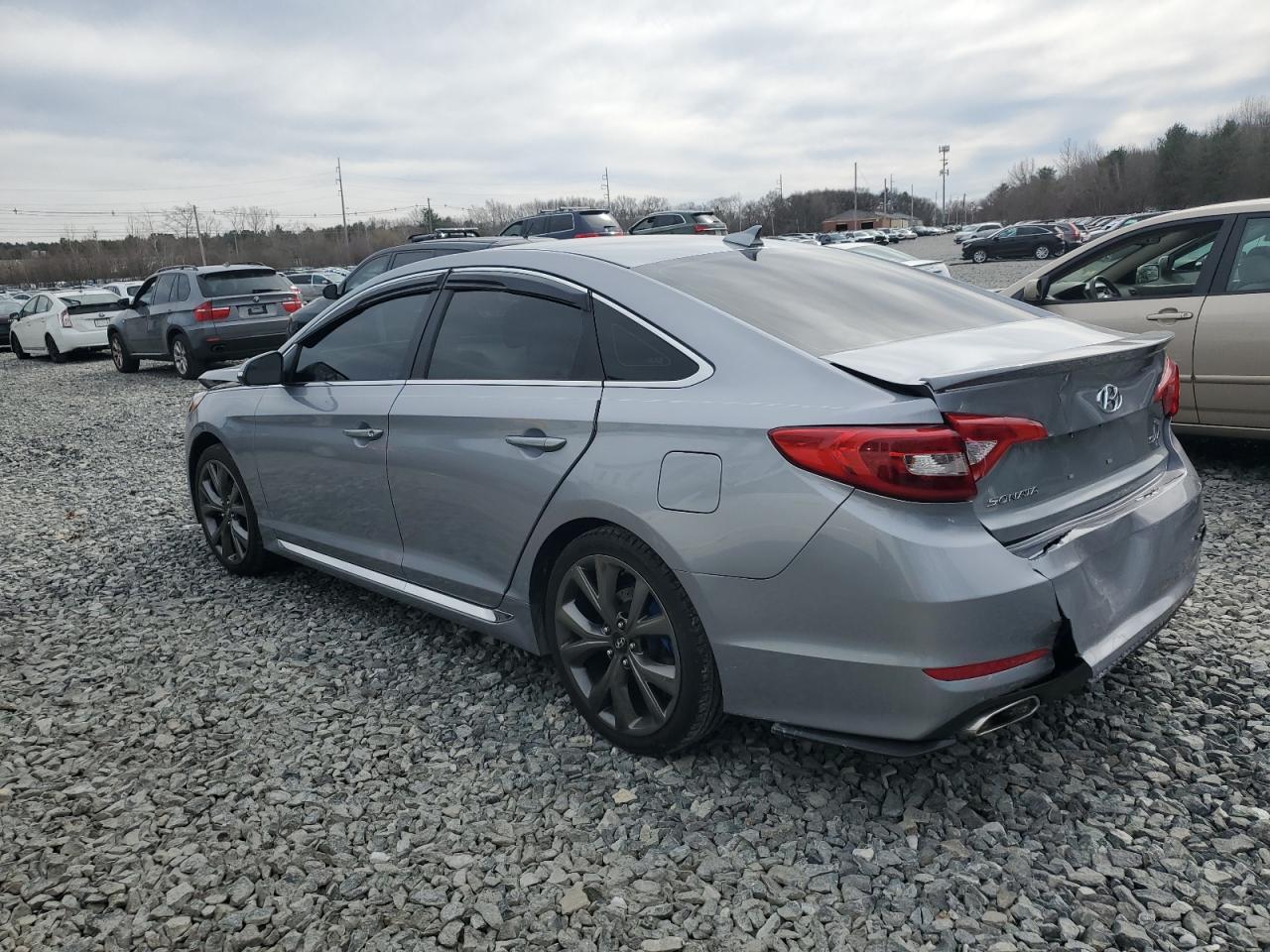 2015 Hyundai Sonata - Image 2