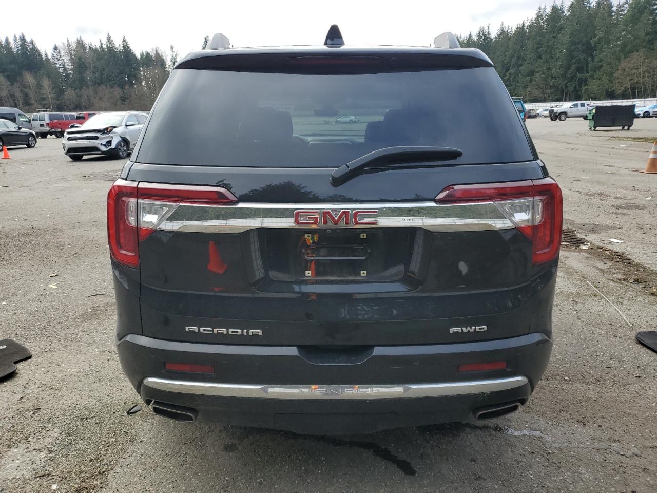 2020 GMC Acadia - Image 6