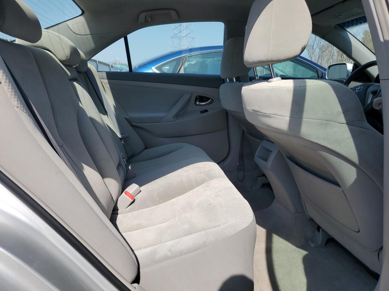 2009 Toyota Camry - Image 10