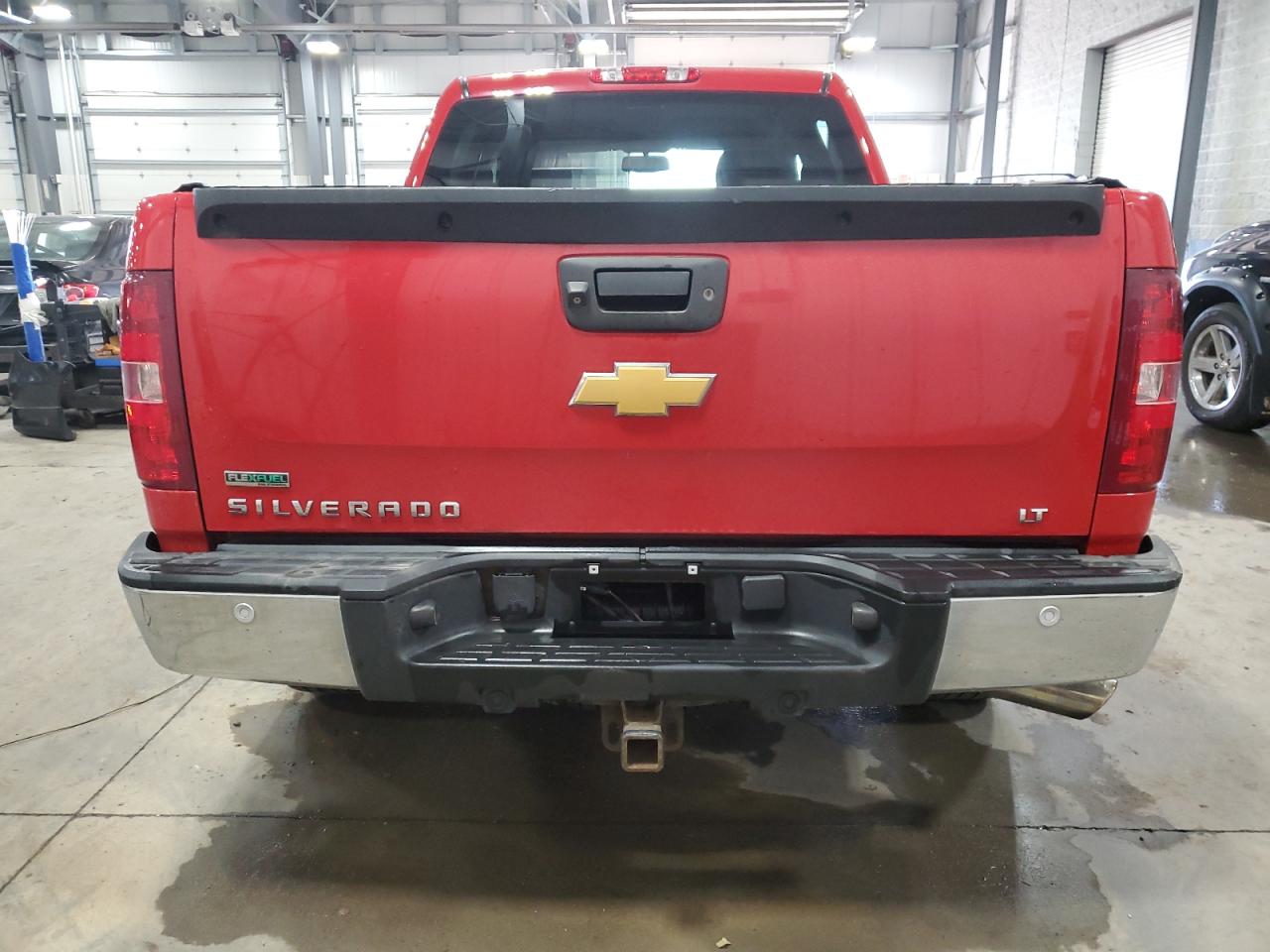 2012 Chevrolet Silverado - Image 6