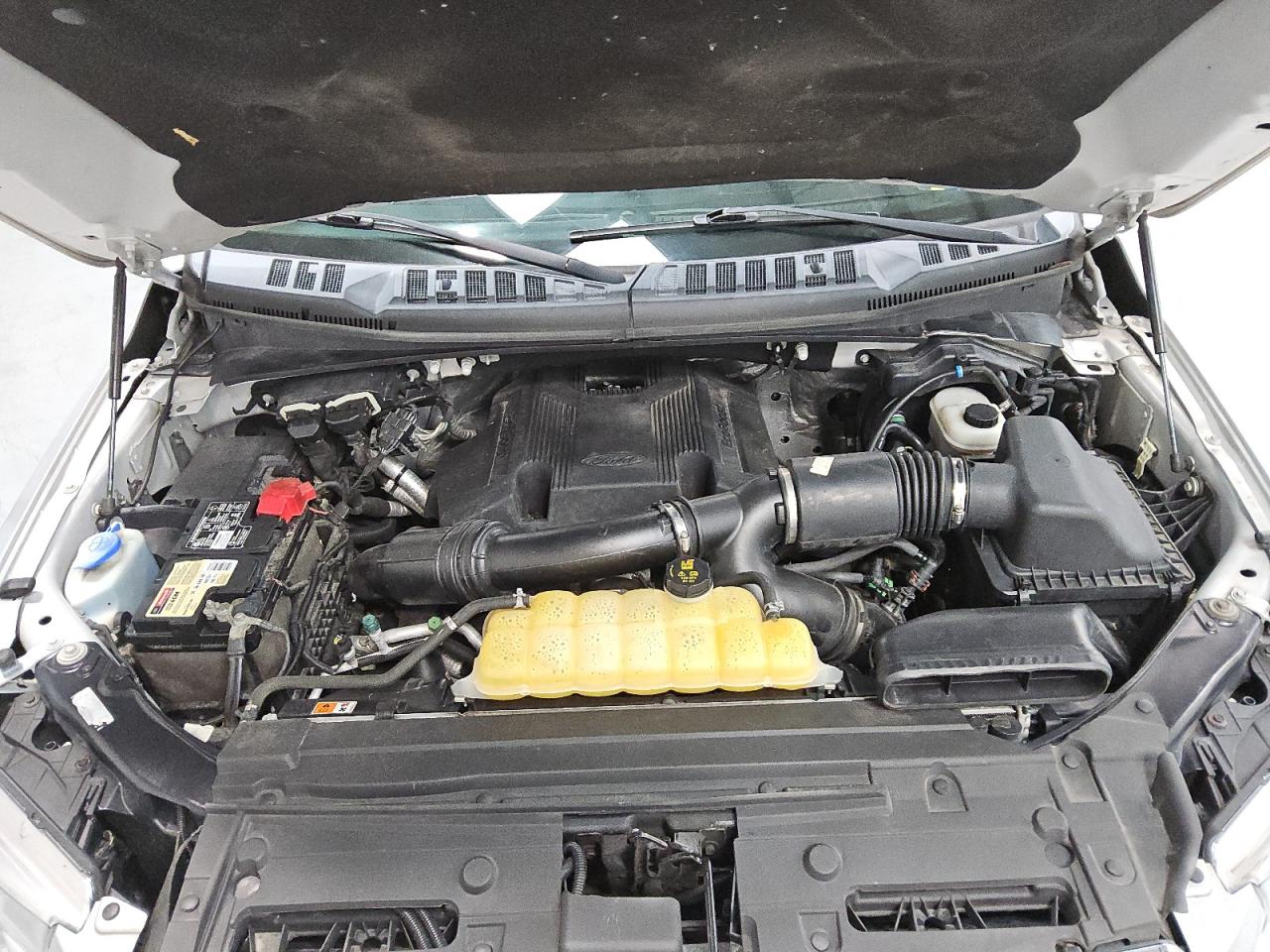 2017 Ford F-150 - Image 12