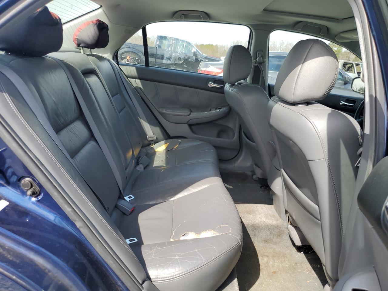 2003 Honda Accord - Image 10
