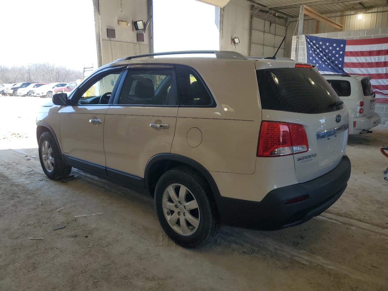 2011 Kia Sorento - Image 2