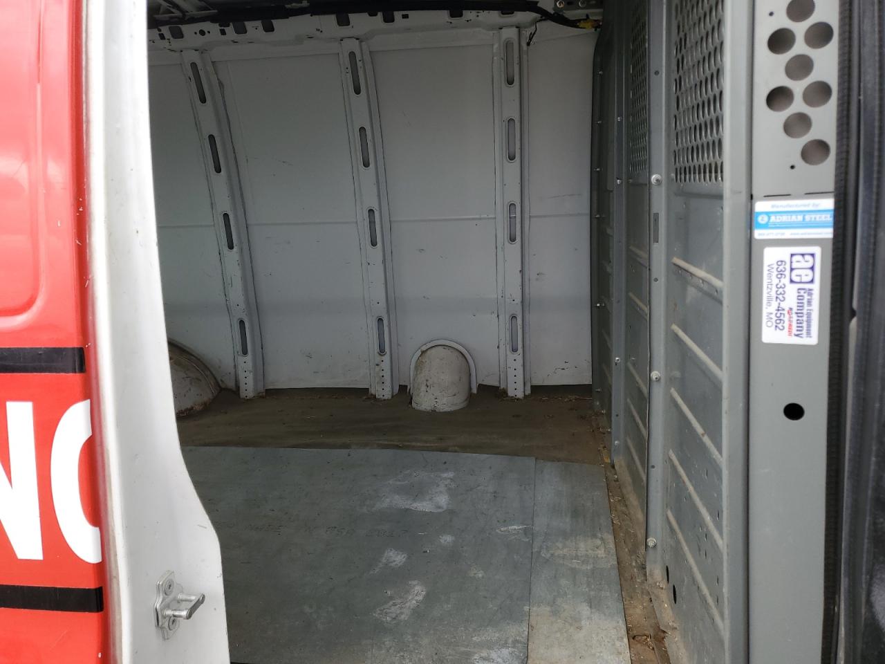 2013 Chevrolet Express - Image 11
