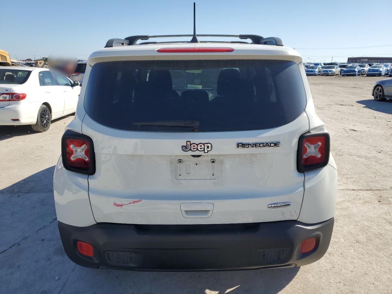 2018 Jeep Renegade - Image 6