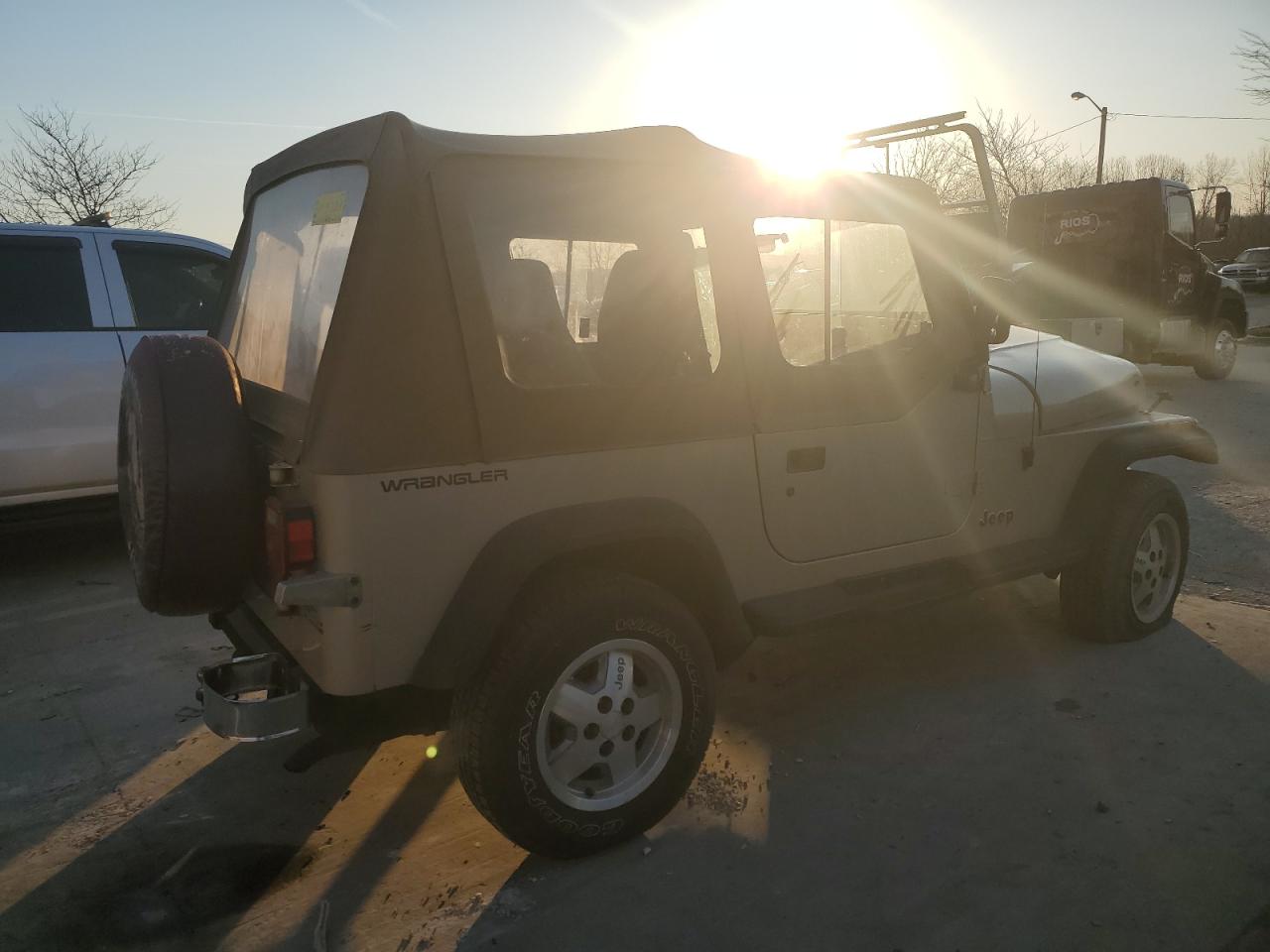 1993 Jeep Wrangler - Image 3