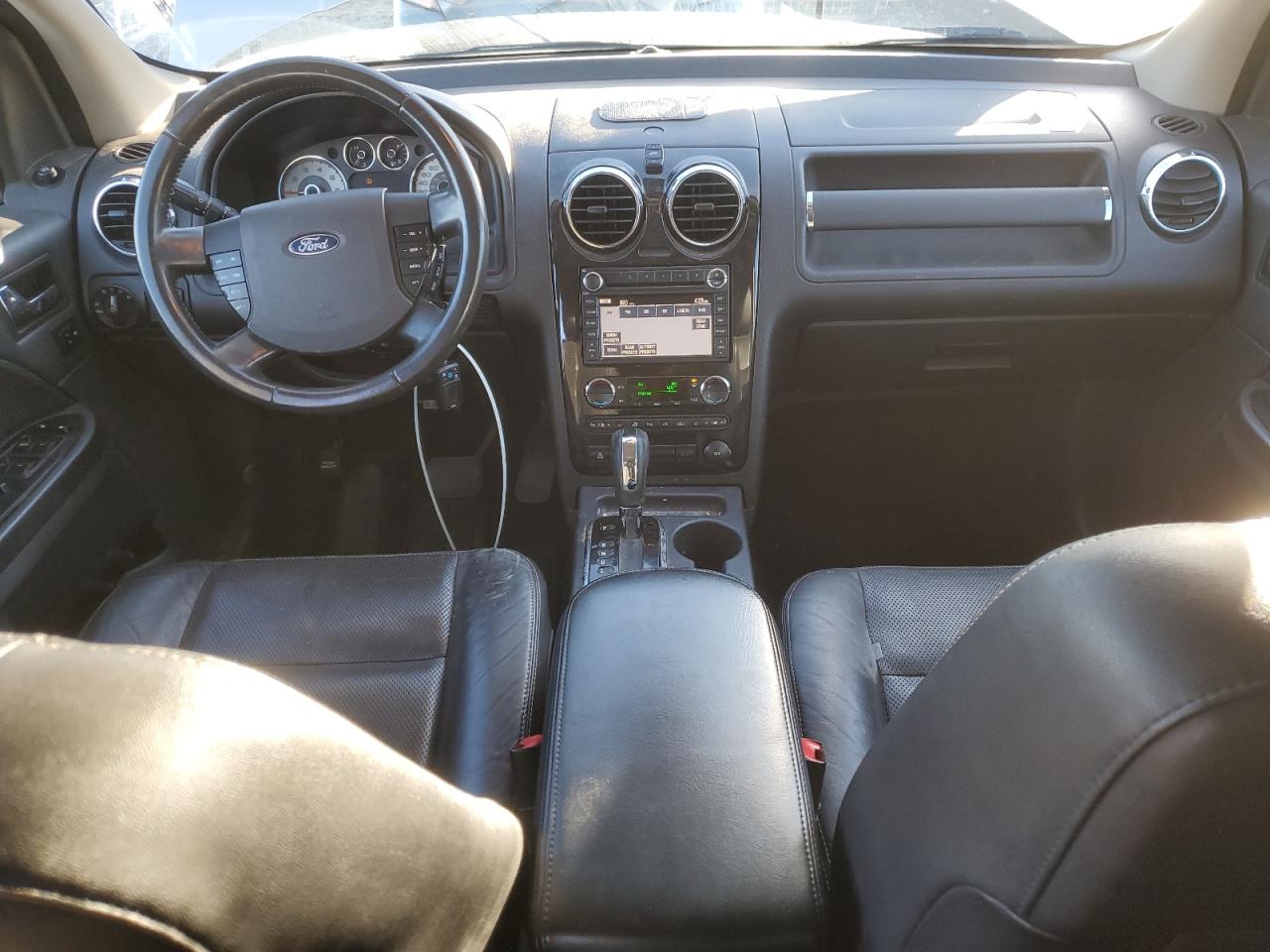 2008 Ford Taurus - Image 8