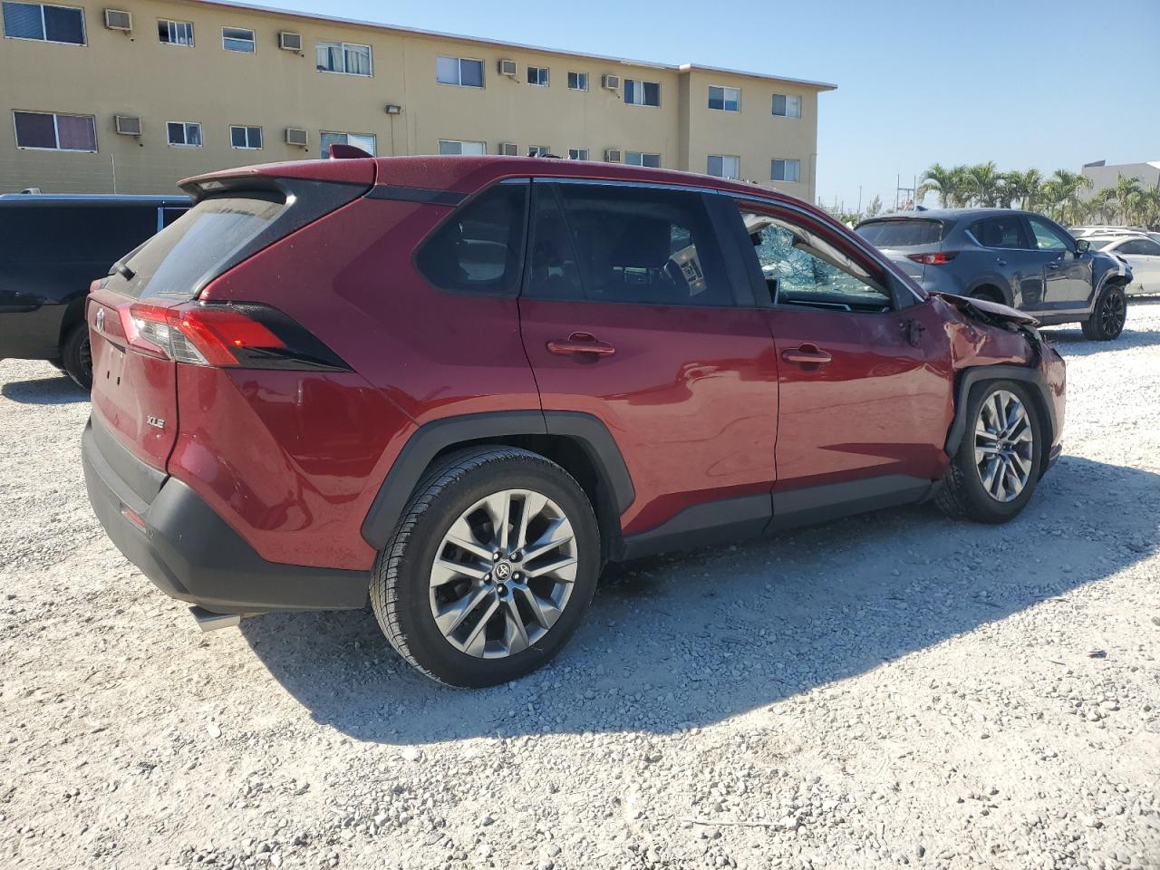 2020 Toyota RAV 4 - Image 3