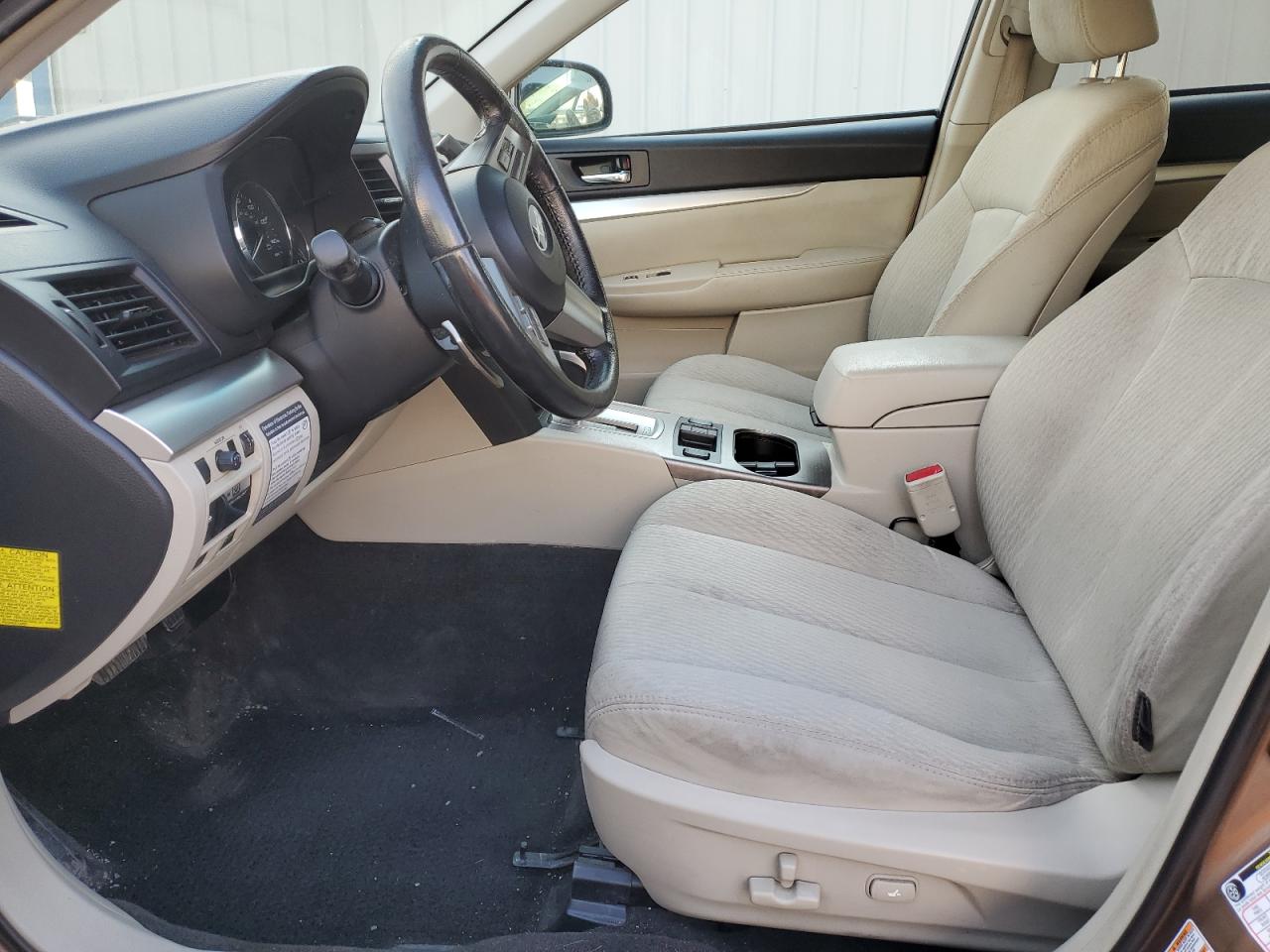 2011 Subaru Outback - Image 7