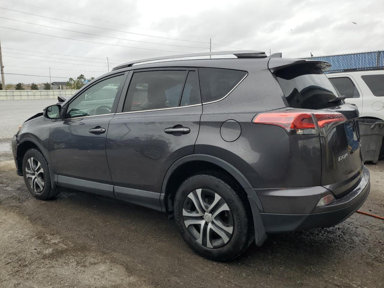 2017 Toyota RAV 4 - Image 2