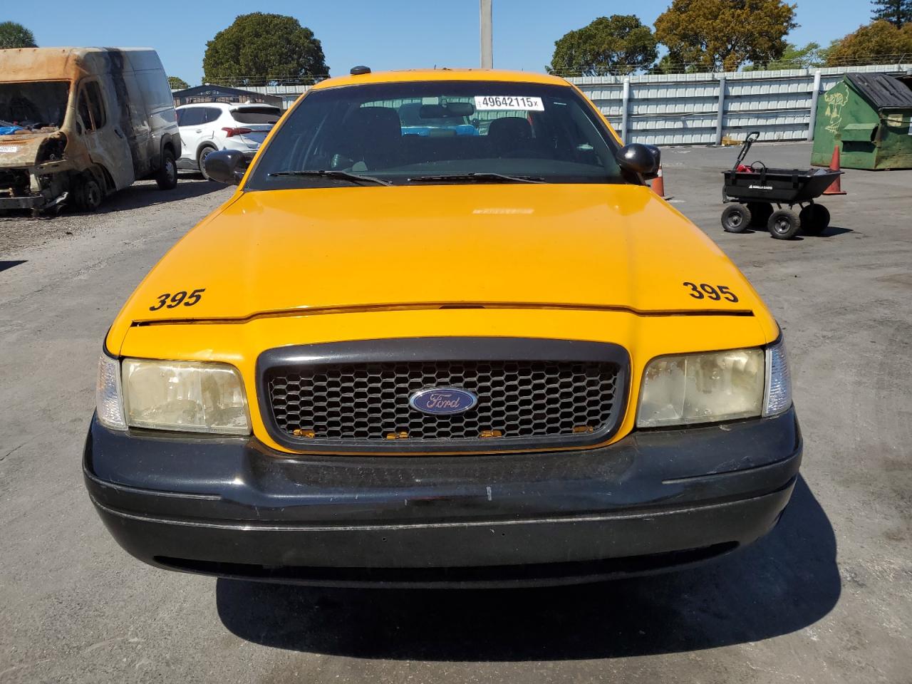 2011 Ford Crown Victoria - Image 5
