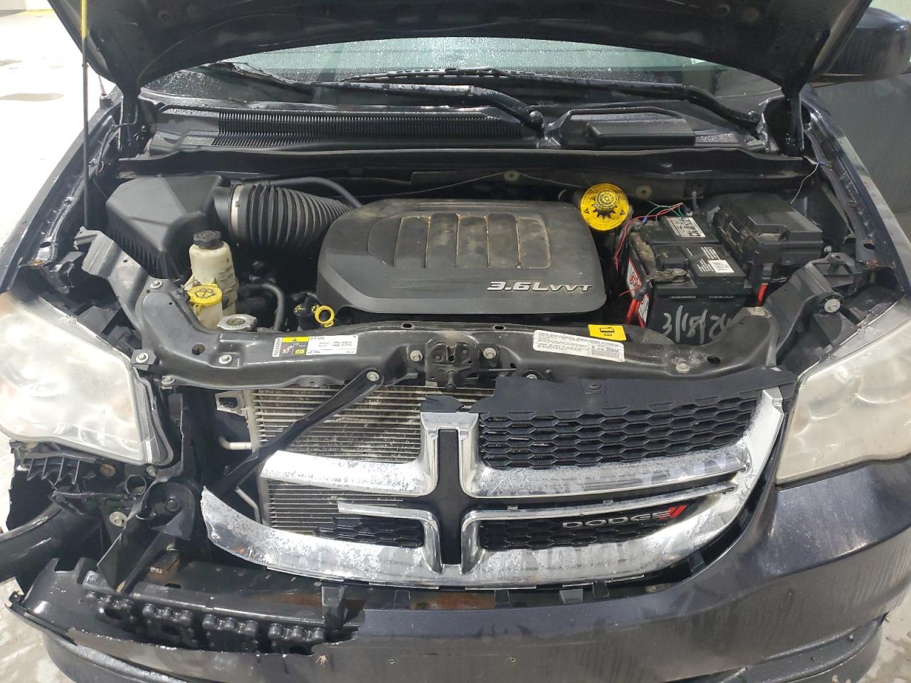2014 Dodge Caravan - Image 14