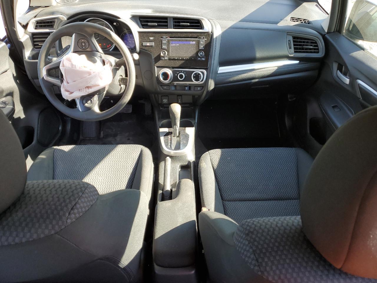 2020 Honda Fit Lx VIN: 3HGGK5H42LM712820 Lot: 48401985
