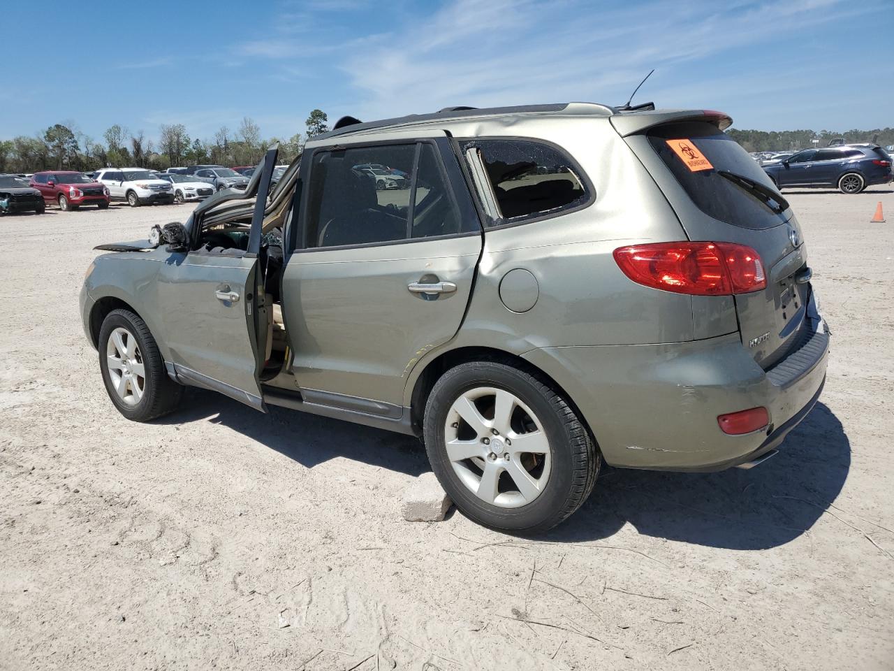 2009 Hyundai Santa Fe - Image 2