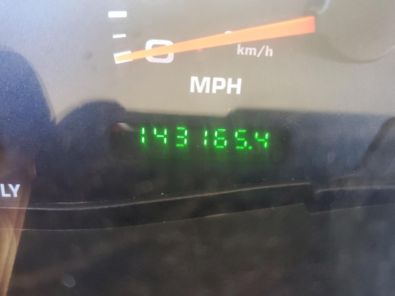 2004 Ford F250 - Image 9