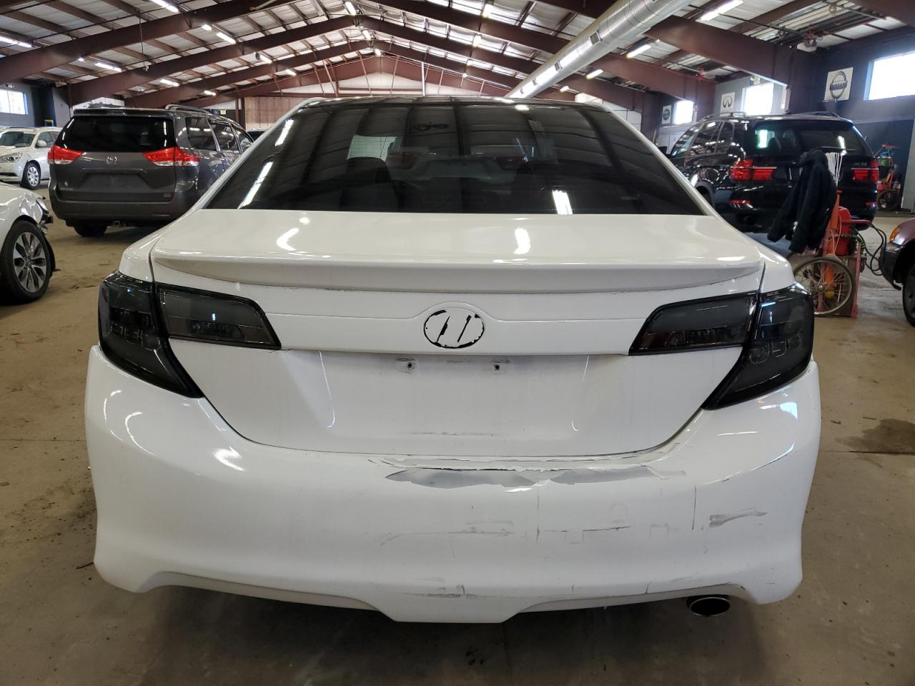 2014 Toyota Camry - Image 6