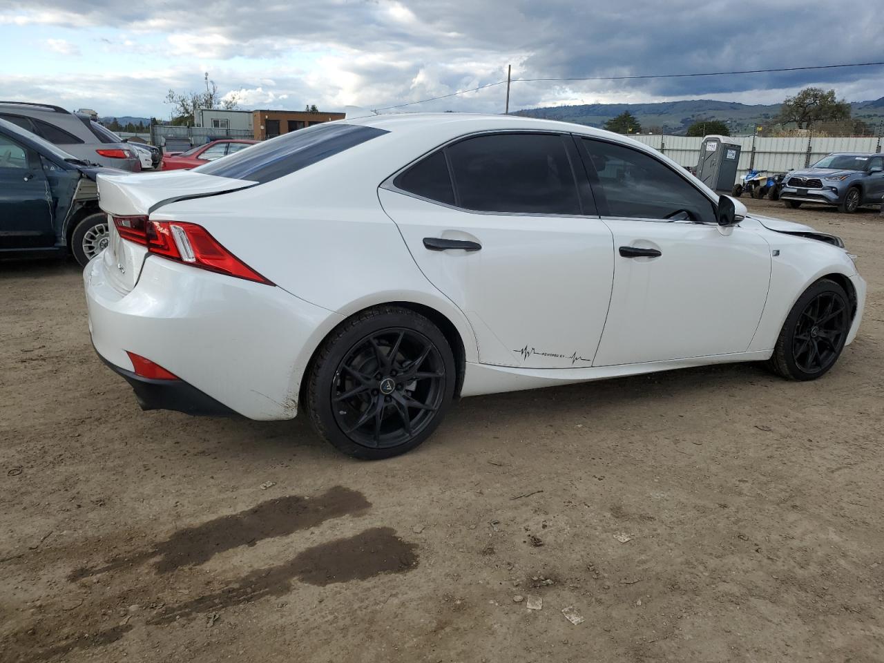2015 Lexus IS - Image 3