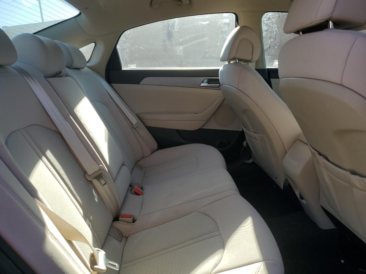 2016 Hyundai Sonata - Image 11