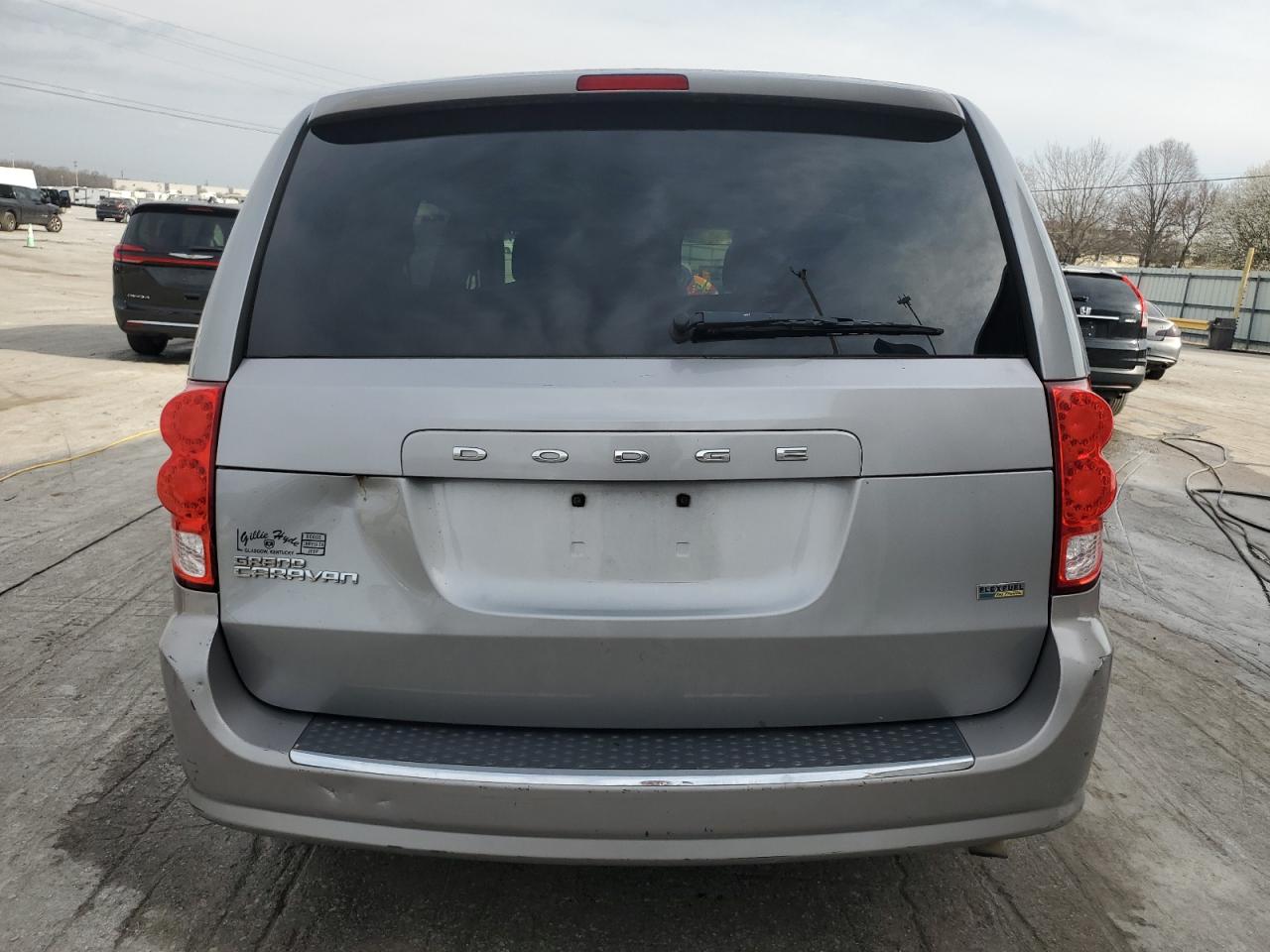 2013 Dodge Caravan - Image 6