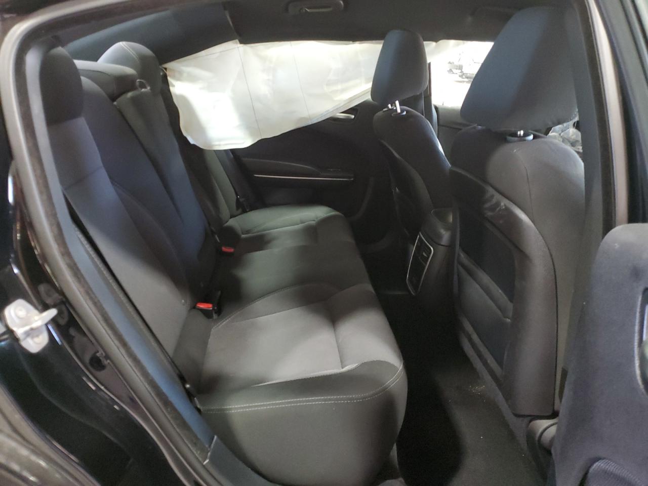 2015 Dodge Charger - Image 10