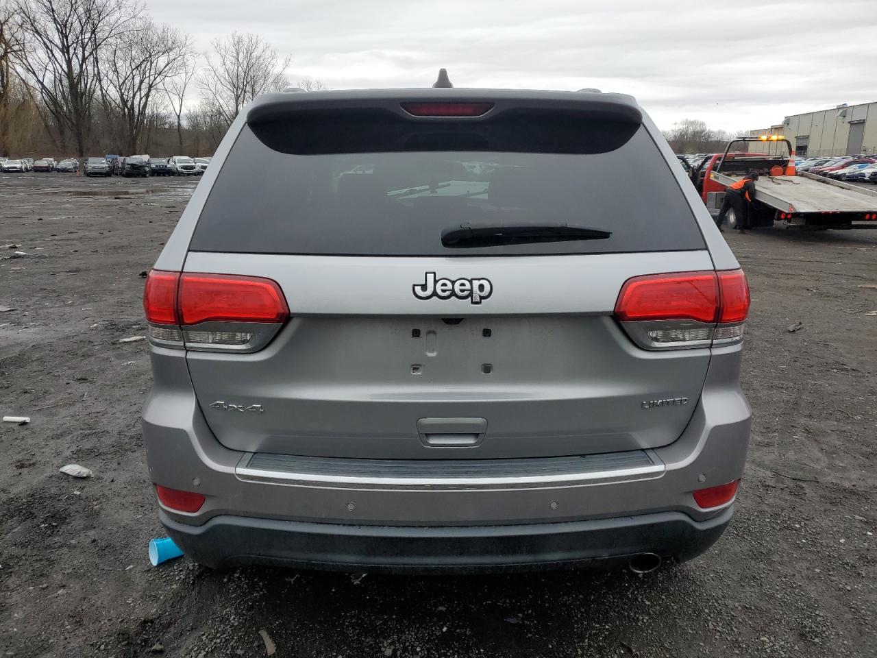 2017 Jeep Grand Cherokee - Image 6