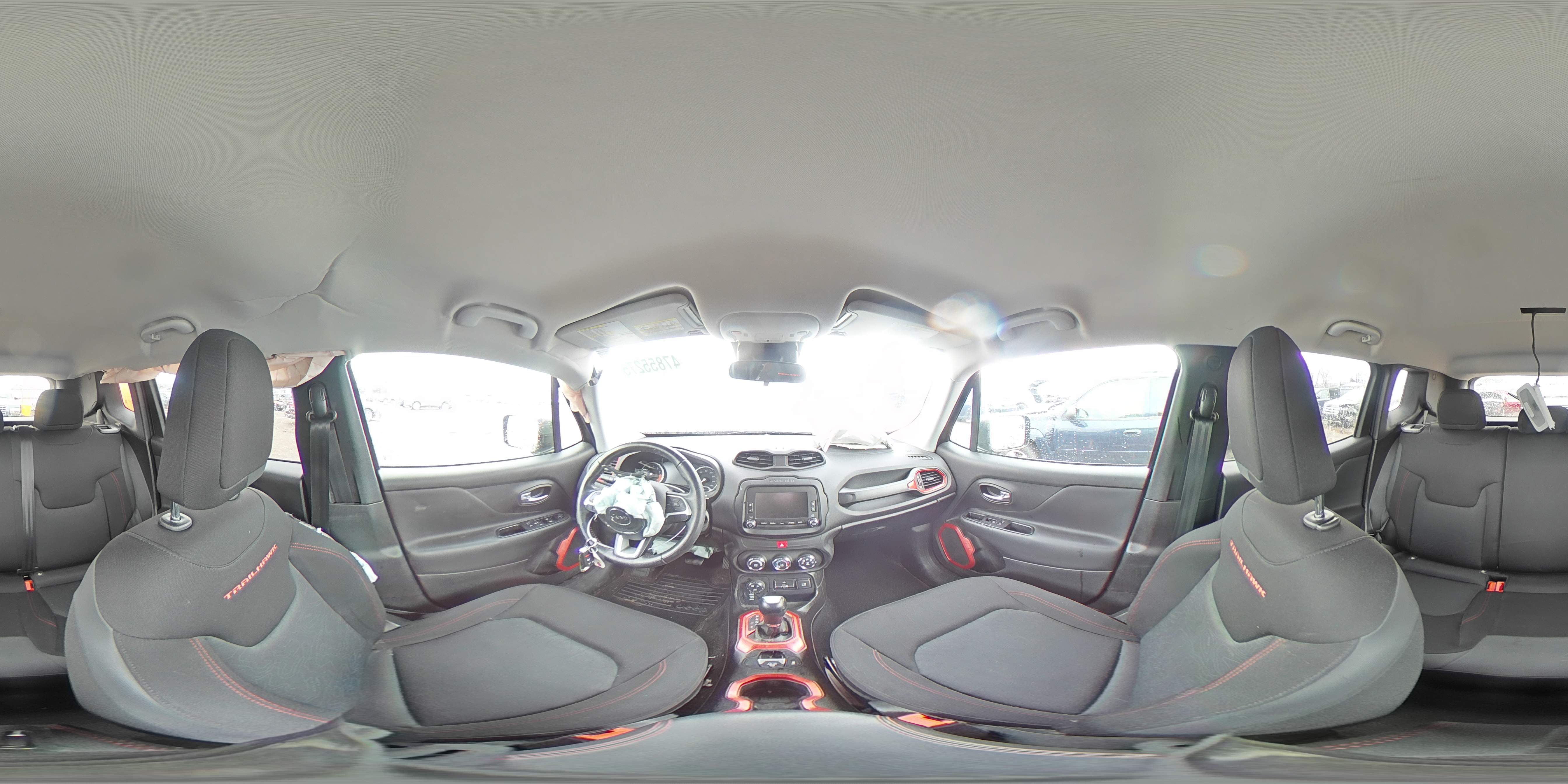 2017 Jeep Renegade - Image 16
