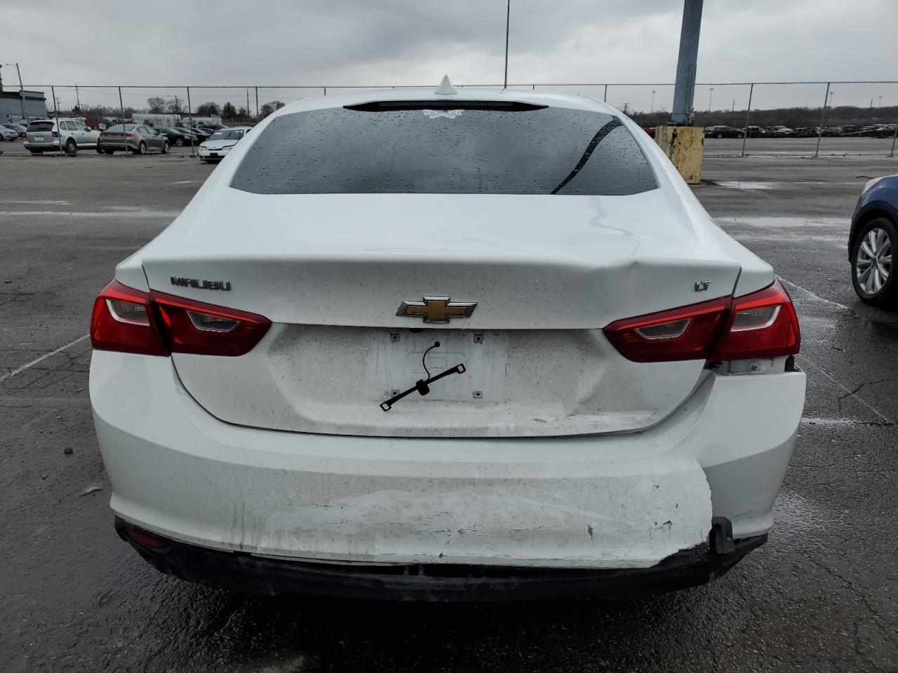 2016 Chevrolet Malibu - Image 6